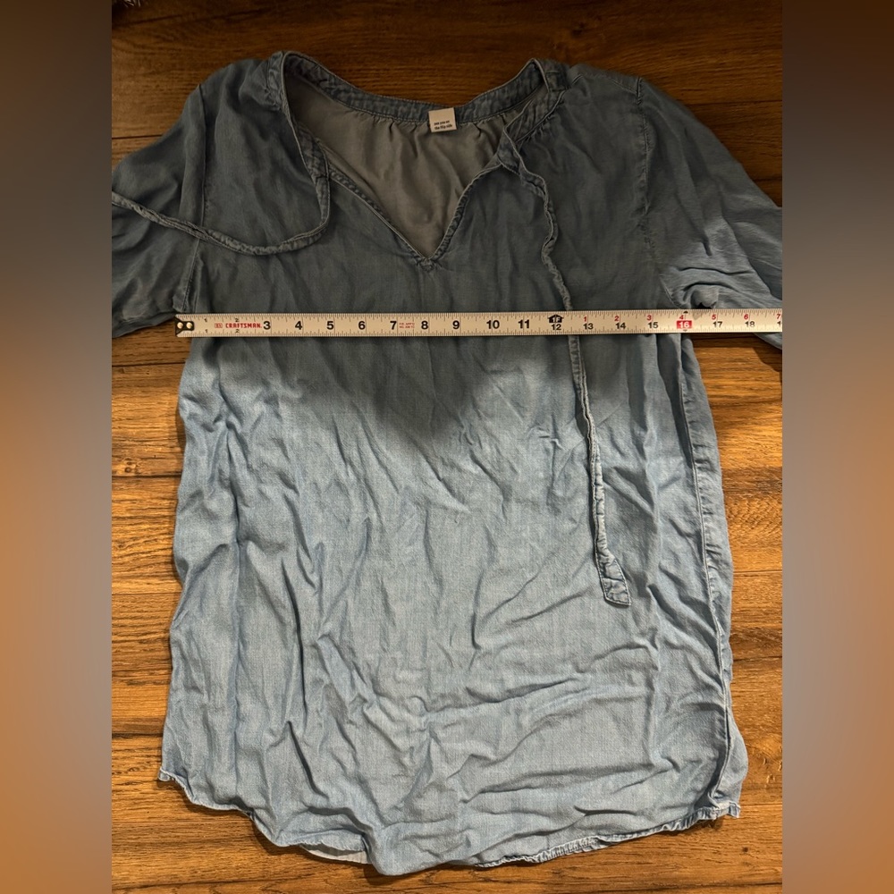 Old Navy Chambray Top - Picture 5 of 5